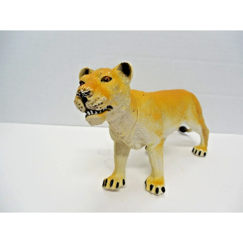 Lioness Resin Animal Figurine  10